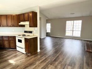 1019 Brenham Ln in Matthews, NC - Building Photo - Building Photo