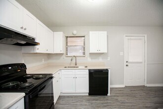 920 Healy St in North Little Rock, AR - Building Photo - Building Photo