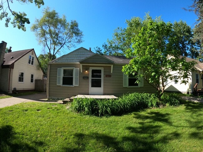 property at 2020 Dallas Ave