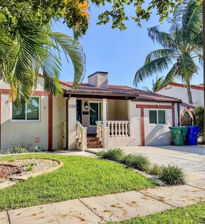 1500 SW 18th St in Miami, FL - Foto de edificio