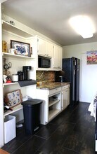 6631 Wakefield Dr, Unit 717 in Alexandria, VA - Foto de edificio - Building Photo