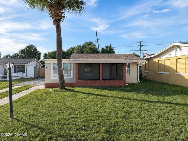 property at 3 River Dr