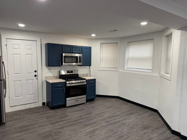 2710 W 18th St, Unit 2710 W 18th GARDEN UNIT in Chicago, IL - Building Photo - Building Photo