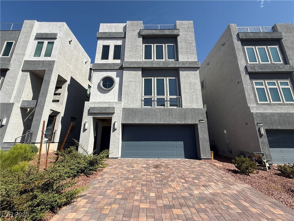 7776 Rose Rock Way in Las Vegas, NV - Building Photo