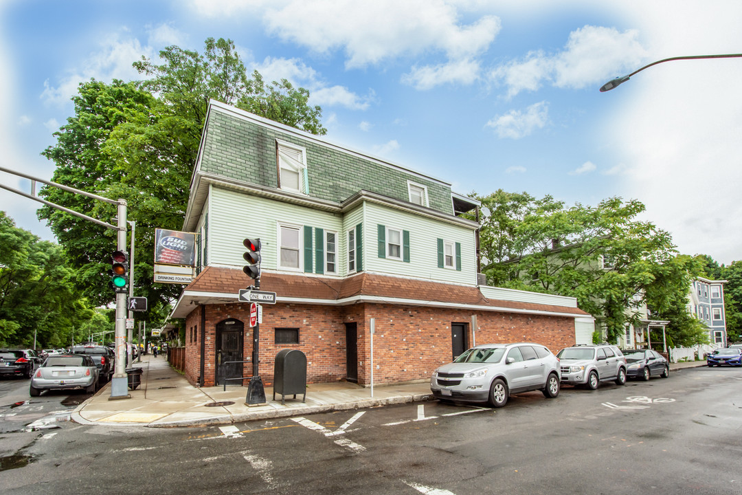 3520 Washington St in Jamaica Plain, MA - Building Photo