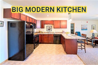Beautiful 2 Bedroom, 2 Bathroom at Meadow Ridge in Bismarck, ND - Foto de edificio - Building Photo