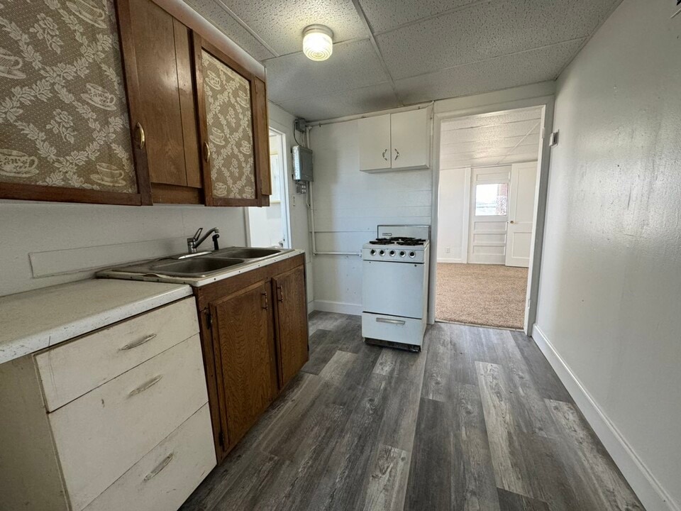 2831 Fort Sanders Rd in Laramie, WY - Building Photo