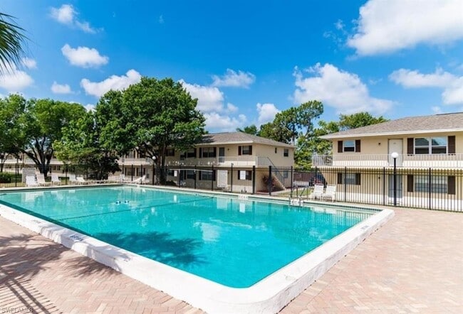 property at 3325 Arpt Rd S