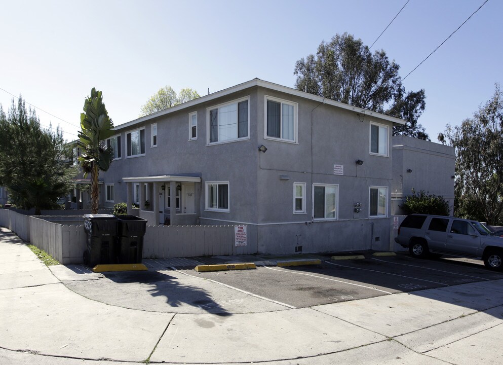 6504-6512 Kelly St in San Diego, CA - Building Photo