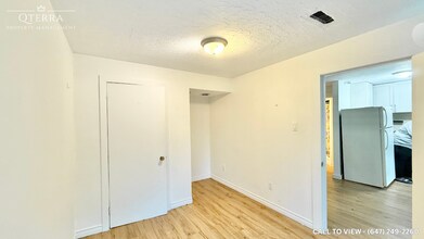 22 Masseygrove Cres in Toronto, ON - Building Photo - Building Photo