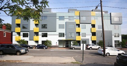 Matrix Midtown in Richmond, VA - Foto de edificio - Building Photo