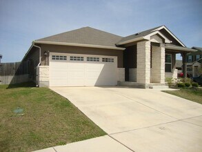 2824 Smokehouse Trl in Round Rock, TX - Building Photo - Building Photo