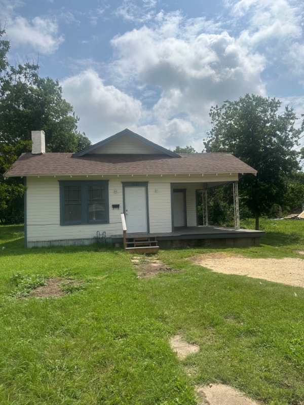 property at 2121 N 15th St