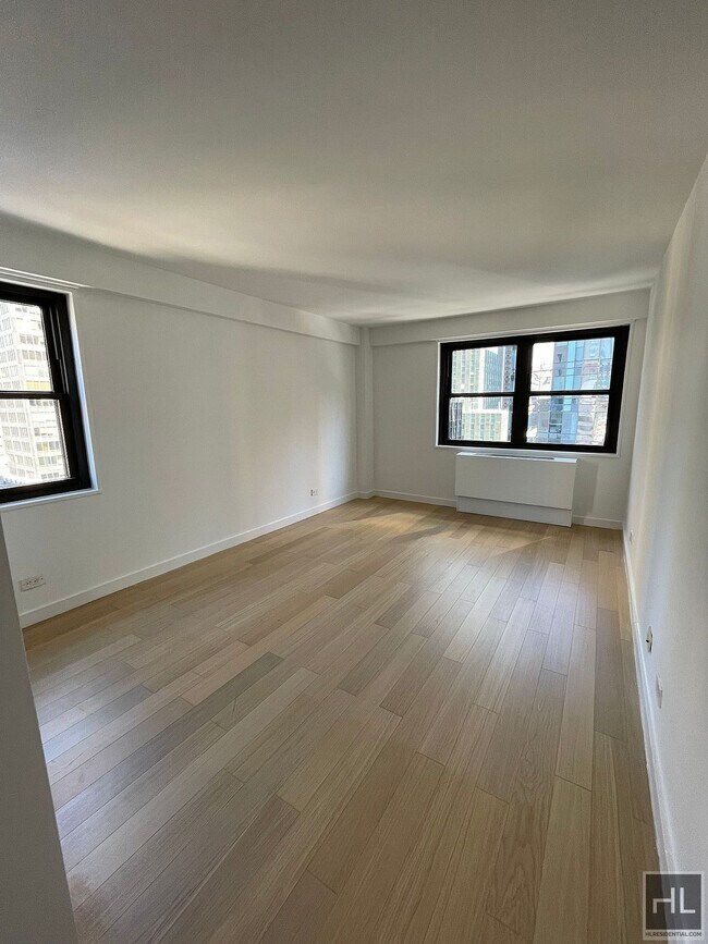 East 39th Street, Unit 17D