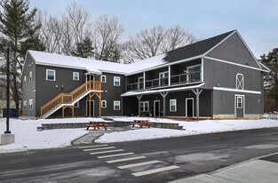 Monarch Village in Portsmouth, NH - Building Photo