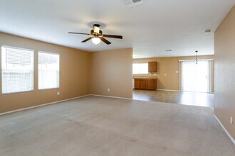 2034 Vanamen Ct in Conroe, TX - Building Photo - Building Photo