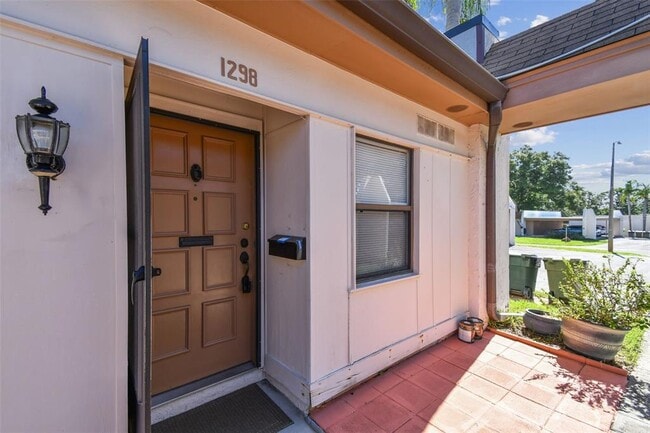 property at 1298 Mission Hills Blvd