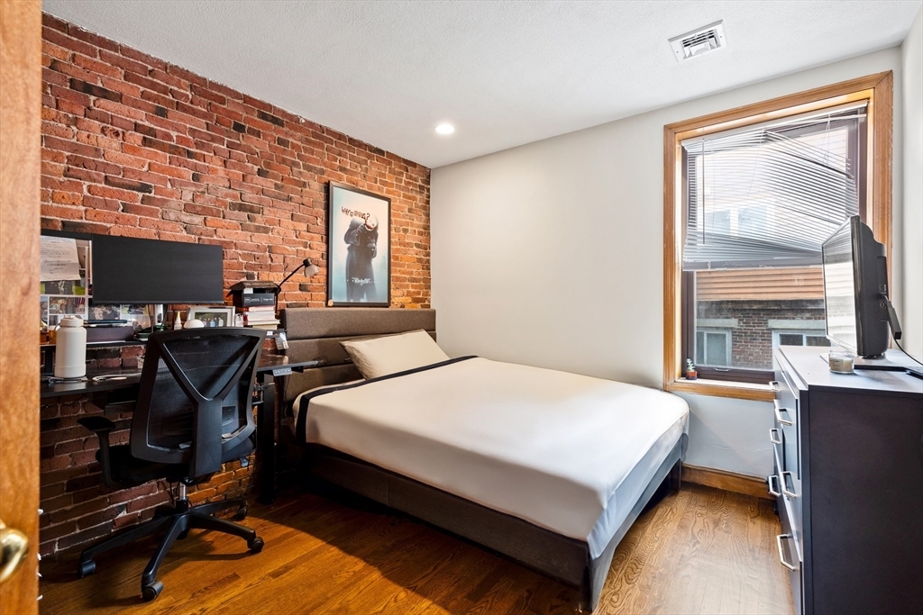 277 North St, Unit 277 in Boston, MA - Building Photo