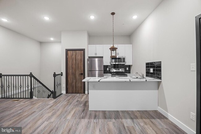 property at 405 N Simpson St