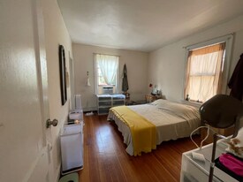 319 Friendship St in Providence, RI - Building Photo