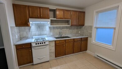 59 Davis St in Fall River, MA - Building Photo - Building Photo