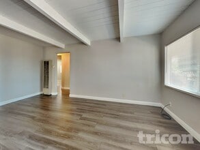 500 Shaddick Dr in Antioch, CA - Building Photo - Building Photo