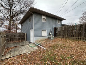 10203 W 53rd St in Merriam, KS - Building Photo - Building Photo