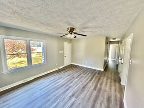 9089 Pine Hill Rd in Mechanicsville, VA - Building Photo - Building Photo