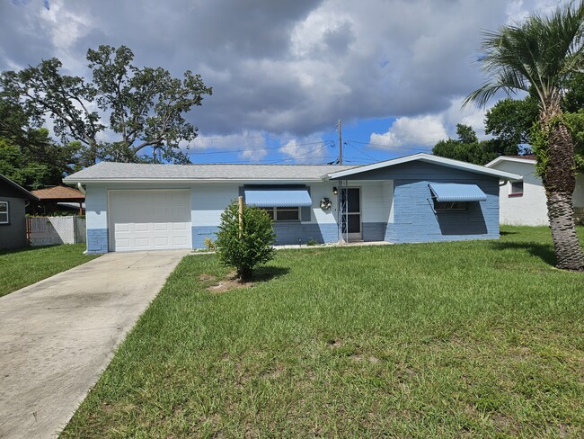 property at 5023 Overlook Dr