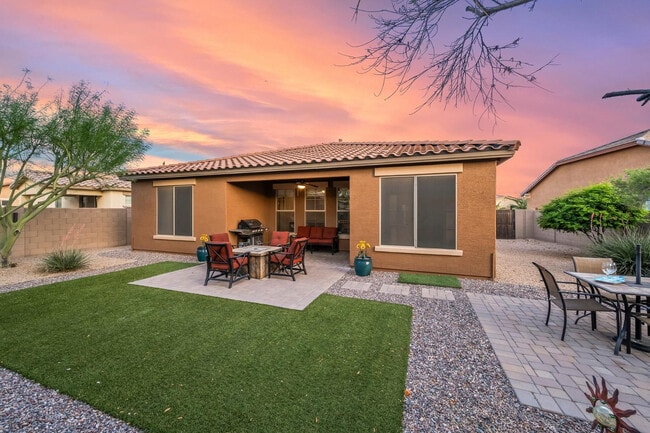 16048 W Papago St in Goodyear, AZ - Building Photo - Building Photo