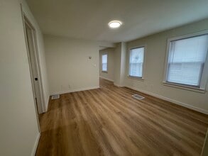 121 Ward St in New Haven, CT - Building Photo - Building Photo