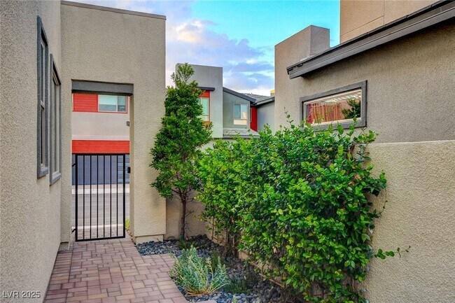 3209 Vittoria Ave in Henderson, NV - Building Photo - Building Photo