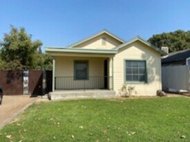 5013 E Platt Ave in Fresno, CA - Building Photo