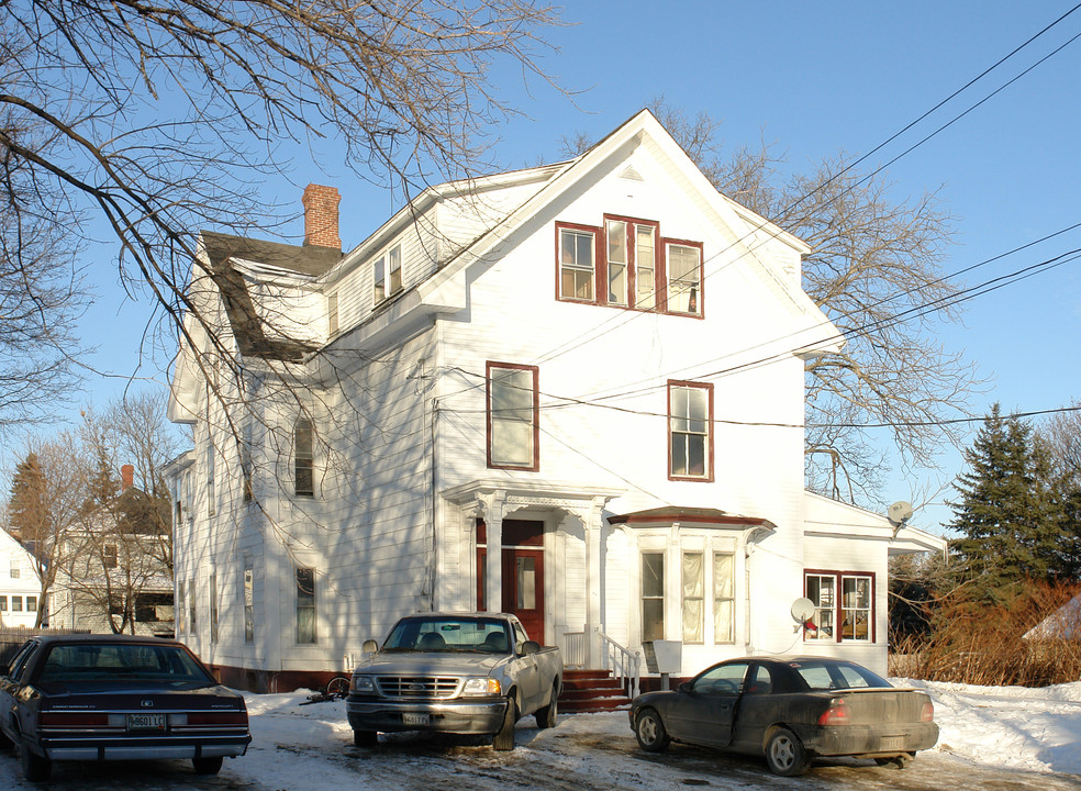 17 Boutelle Ave in Waterville, ME - Building Photo