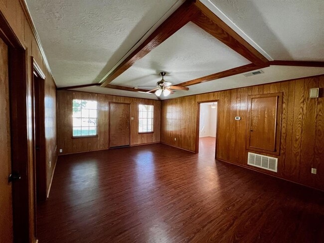 10723 Windswept in Montgomery, TX - Building Photo - Building Photo