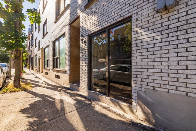 4450-4454 Rue Saint-Dominique in Montréal, QC - Building Photo - Building Photo
