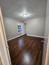 8715 Ridge St in River Grove, IL - Foto de edificio - Building Photo