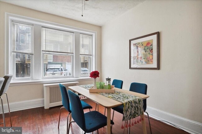 4628 Sansom St in Philadelphia, PA - Building Photo - Building Photo