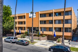 Menlo 2 in Los Angeles, CA - Building Photo
