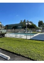 1839 Fairview Villas Dr, Unit 4 in West Palm Beach, FL - Building Photo