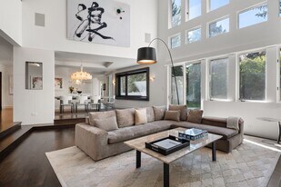 517 W North St in Aspen, CO - Building Photo