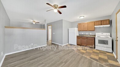 1610 E Rock Falls Rd in Rock Falls, IL - Building Photo - Building Photo