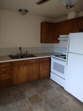3570 W Amazon Dr in Eugene, OR - Building Photo - Building Photo
