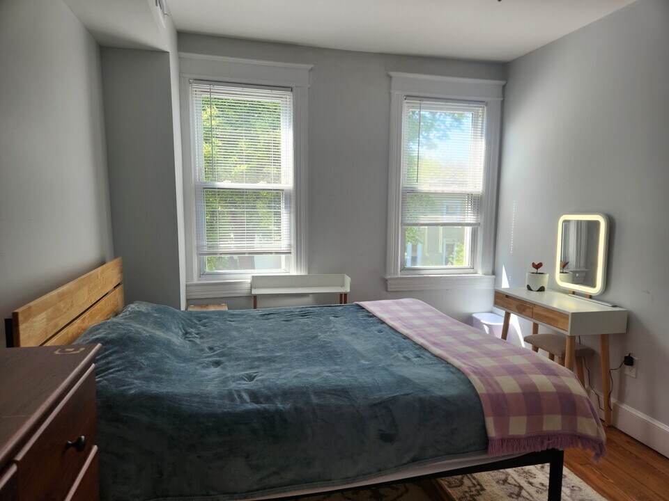 1400 D St SE in Washington, DC - Building Photo