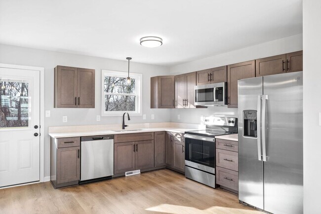 332 Church St in Clarksville, TN - Building Photo - Building Photo