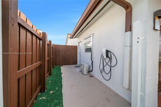 14795 SW 174th St in Miami, FL - Building Photo - Building Photo