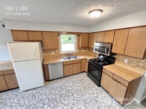 121 Fonda Ln in Nicholasville, KY - Building Photo - Building Photo