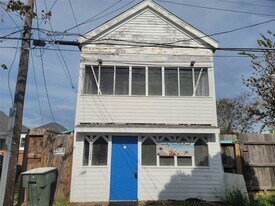 1915 Avenue O in Galveston, TX - Building Photo
