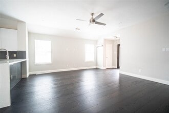 2936 Standing Springs Ln in Dickinson, TX - Building Photo - Building Photo