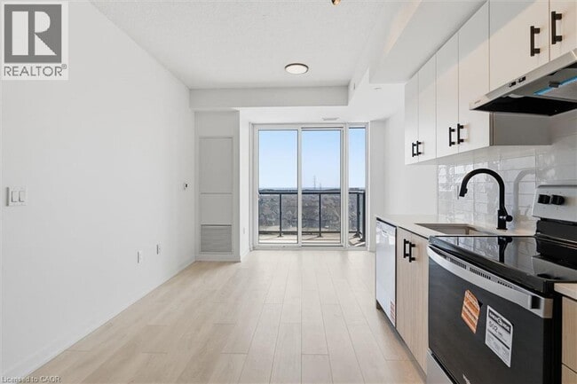 4878 Powers Common in Burlington, ON - Building Photo - Building Photo